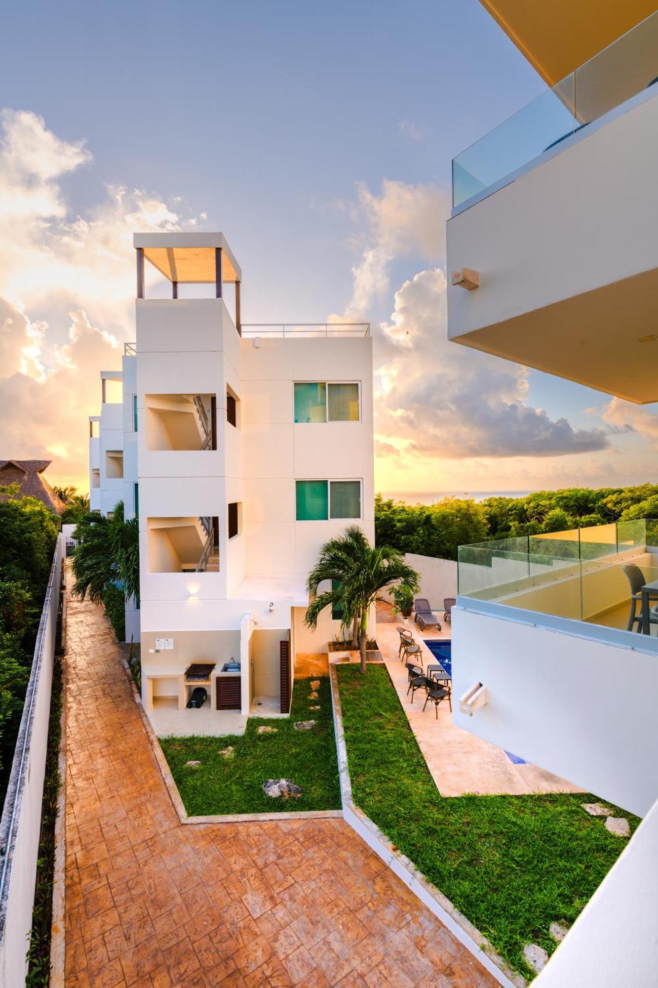 Azulea Isla Mujeres Hotel Extérieur photo