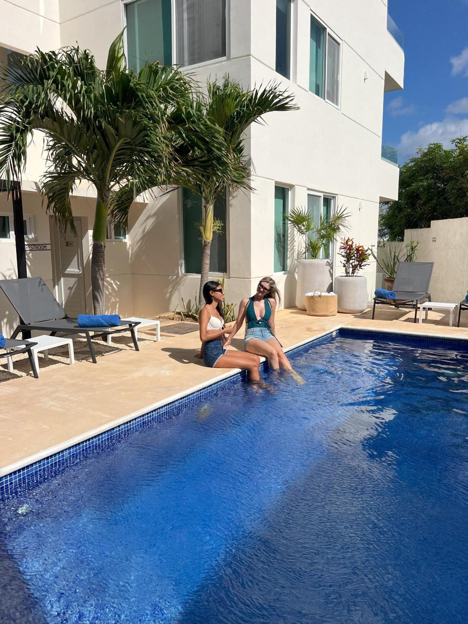 Azulea Isla Mujeres Hotel Extérieur photo